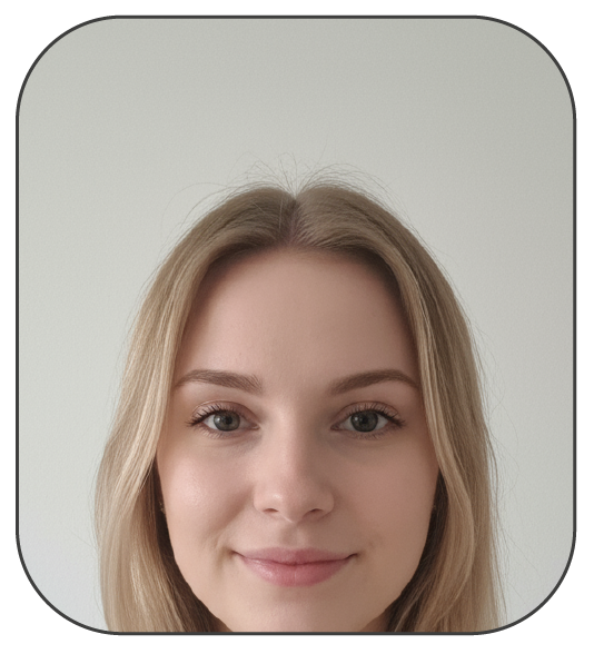 На фото нет шеи и плеч